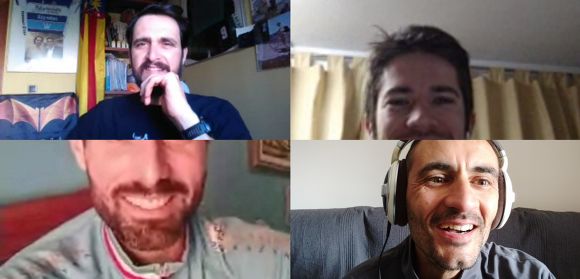 Los cuatro contertúlios hablando de rodillos y spinning