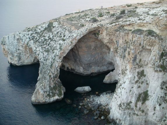 Isla de Malta, Blue grotto