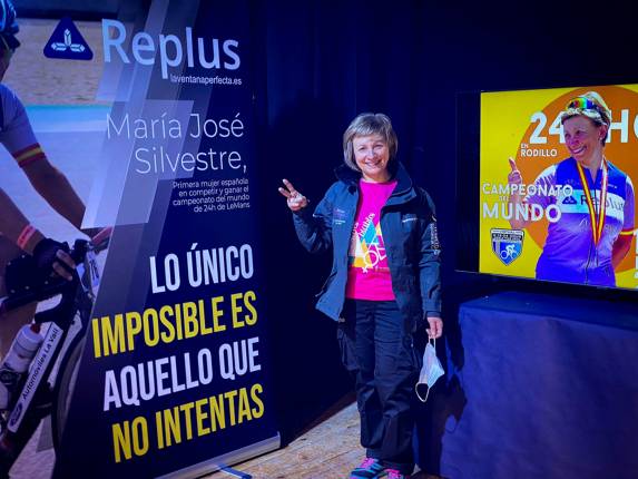 Maria José alegre con su reto en mente