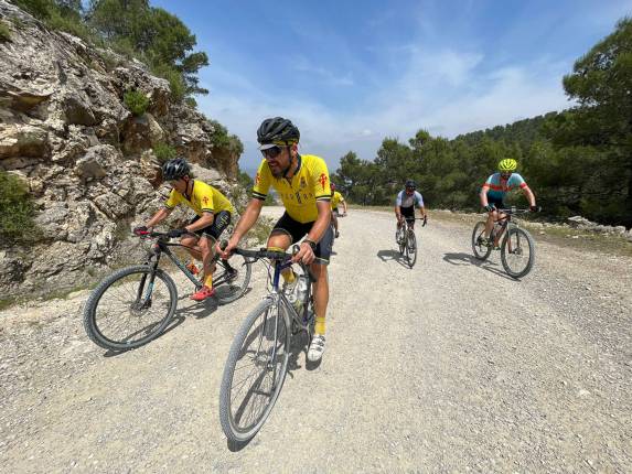 A tope en el everesting de Enguera