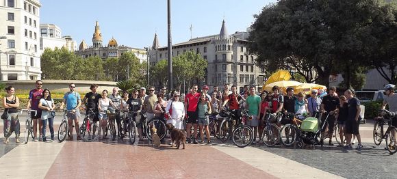 Xavi Narro en el Día 1 despedida en la plaza de Catalunya Barcelona foto @Riderman24h