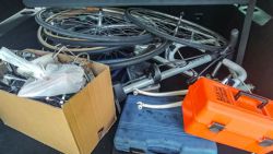 Así llegaron las bicicletas clásicas a Cenicero para ser montadas
