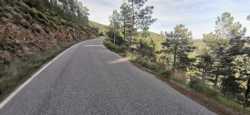 Buena carretera subiendo al El Robledo - Collado de la Yegua por Muñomoral
