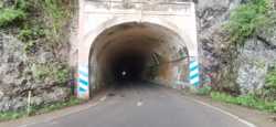 Túnel rumbo al cielo del Pico del Inglés 