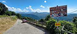 Vista panorámica en el Muro di Sormano, Italia, gran día para subir puertos!