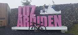 Monumento Ciclista en Luz Ardiden, puertako