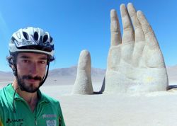 Xavi Narro en el Día 266 la Mano del Desierto Atacama Chile