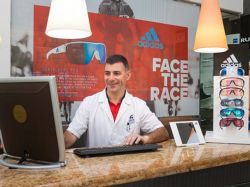 Jose Vicente en Optica Savis, especialista en visión deportiva
