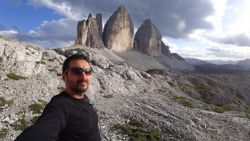 Fotografía: Al llegar en bici, caminar un poco para la vista genial de las 3 cimas de lavaredo