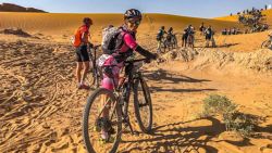 Los puntos de control no los ponen sobre cemento precisamente en la Titan Desert