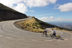 Subiendo la covatilla con bicicleta plegable
