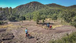 Algún desvío raro siempre hay en todo camino ciclista