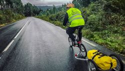 Cuando llueve se hace dura la bici, pero nada que pueda con nosotros