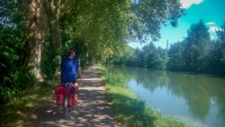 Siempre bordeando los canales