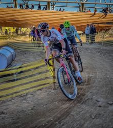 Disputando el ciclocross ciudad de valencia