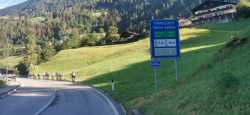 Comenzando la épica ascensión al Passo Rombo desde San Leonardo in Pasiria 