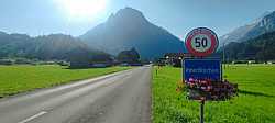 No queda na avanzando hacia el Grimselpass en Suiza