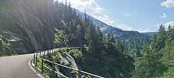 Vistas Impresionantes en la Ascensión al Grimselpass, Suiza
