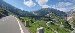 Vistas Impresionantes en la Ascensión al Grimselpass Suizo
