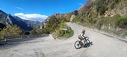 Curva de Herradura en el Ascenso a Valle de Lago