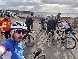 Arrancando la primera ruta ciclista por Lanzarote con ilusion