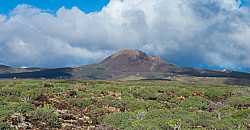Majestuoso Volcán en Paisaje de Lanzarote