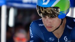Esteban Chaves en la salida de la CRI, GRAN vuelta del Orica