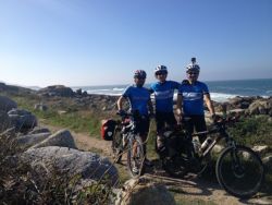 Las bicis a tope para llegar a Santiago desde Oporto